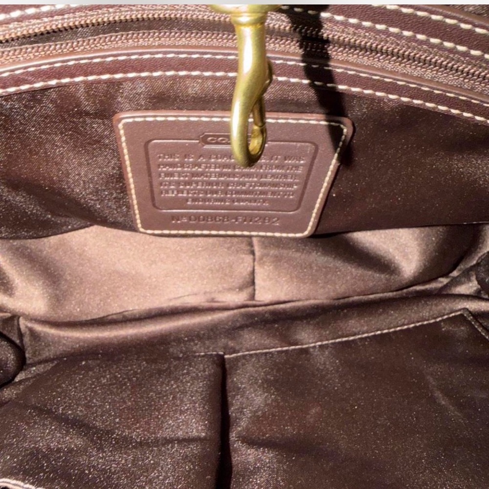 Ergo Coach Hobo Style Bag - Picture 9 of 9